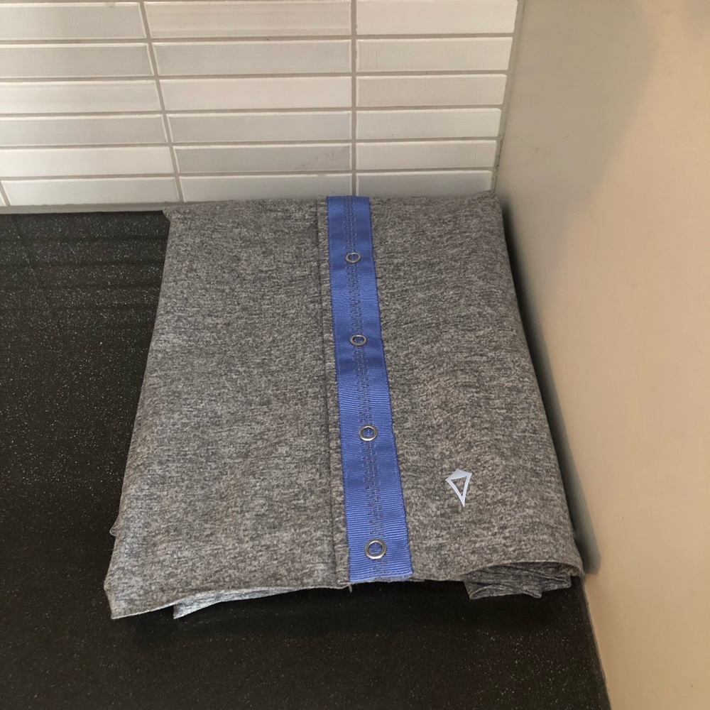 Ivivva heather grey Village Chill scarf